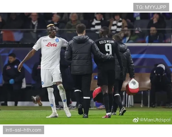 法兰克福主帅确认核心前锋伤愈复出,将进入对阵狼堡大名单 法兰克福主帅确认核心前锋伤愈复出,将进入对阵狼堡大名单